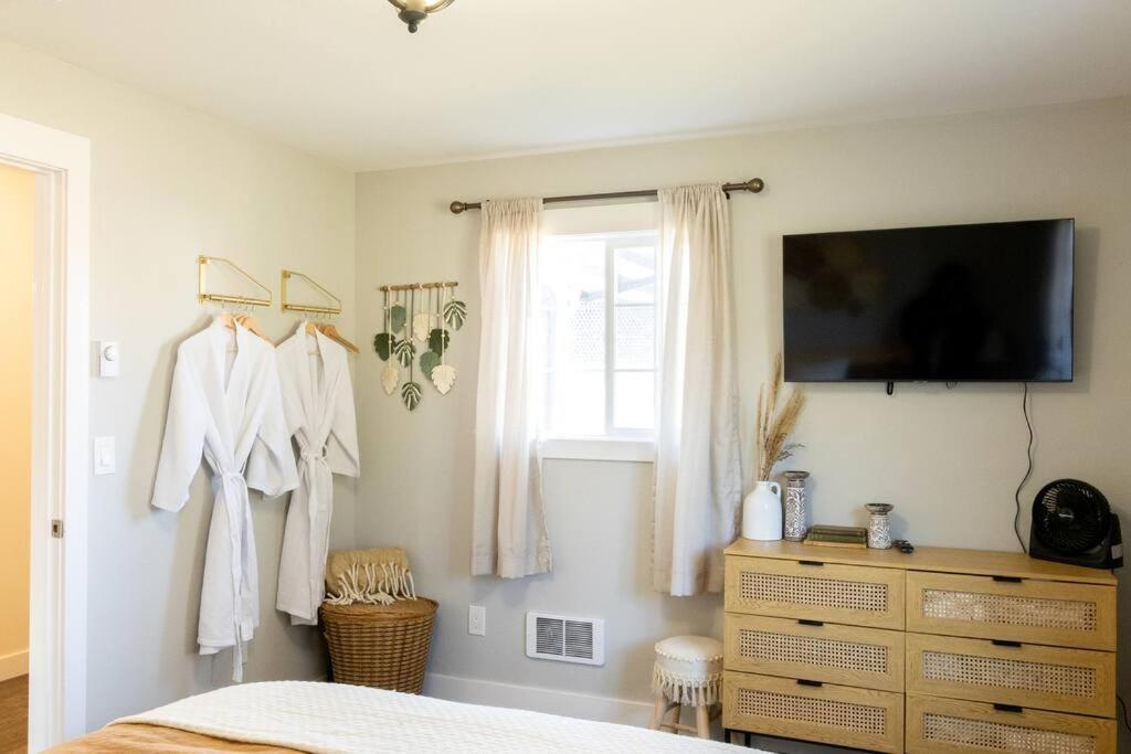 Waddle On Inn- Hot Tub, Pet Friendly, Fully Fenced, 5 Blocks To Beach! Ocean Park Extérieur photo